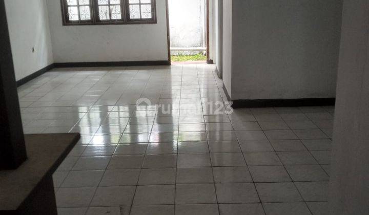 Di Jual Rumah Lingkungan Asri di Jatiwaringin 1