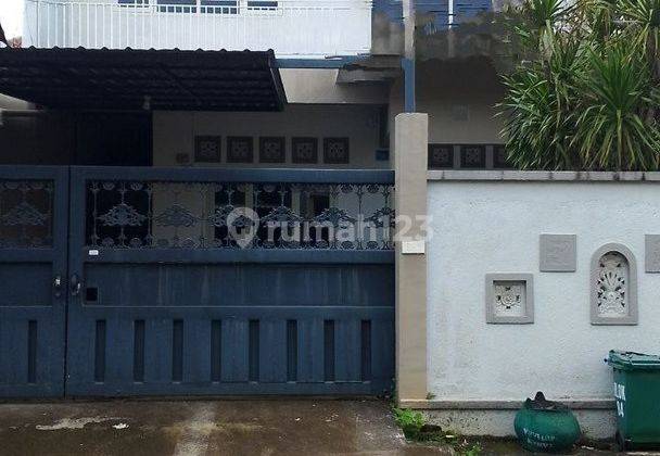 Rumah 3 Kamar Tidur Lokasi Dekat Mall Disewakan, di Denpasar Barat 1