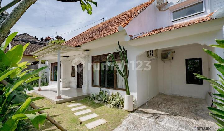 Modern and Spacious Residential House for Rent, in Kerobokan Kuta Area Modern and Spacious Residential House for Rent, in Kerobokan Kuta Area