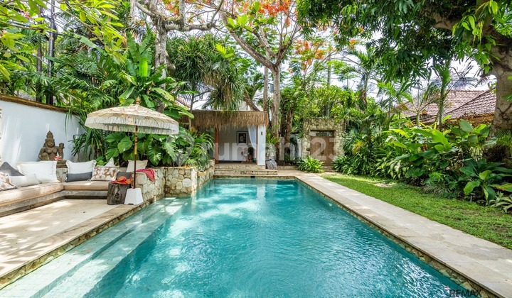 Villa 4 Bedroom Furnished Near To Beach For Rent, Seminyak area