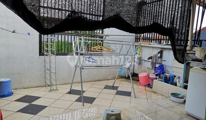 Rumah Bangunan 2 Lantai Dijual Area Pemecutan, Denpasar 9