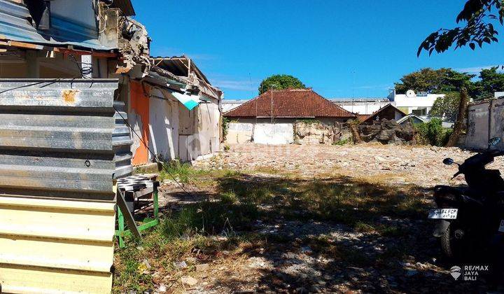 7 Are Road Side Land For Rent, Kuta Area 1