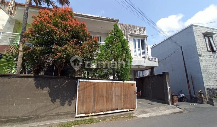 Rumah 3 Kamar Tidur Cantik Disewakan, di Gatsu Tengah, Denpasar Area