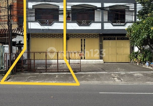 Ruko Strategis 3 Lantai Disewakan, di Gatsu Barat, Denpasar Area