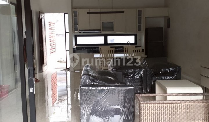 Villa Baru 1 Lantai Lokasi Strategis Disewakan, di Denpasar Barat Villa Baru 1 Lantai Lokasi Strategis Disewakan, di Denpasar Barat