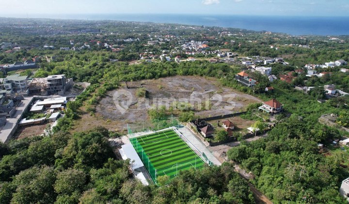 Tanah 30 Are Plus Lapangan Mini Soccer Dijual, di Uluwatu Area
