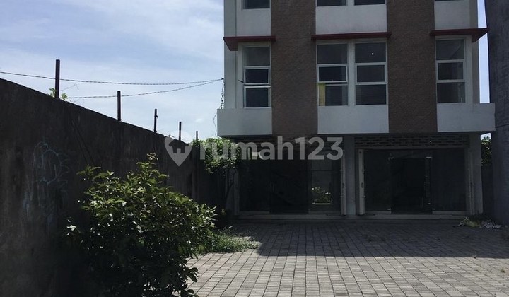 Premium 3-Story Office for Rent, on Sunset Road, Kuta Area Premium 3-Story Office for Rent, on Sunset Road, Kuta Area