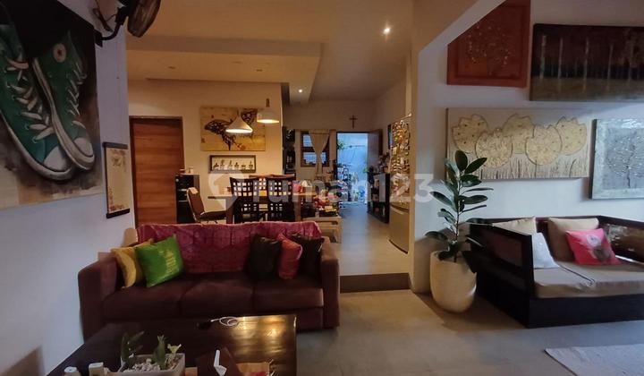 Semi Villa House Fully Furnished for Rent, in the Berawa Canggu Area