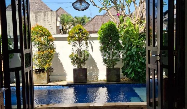 Villa Modern Strategis Disewakan, di Kerobokan Kuta Utara Area