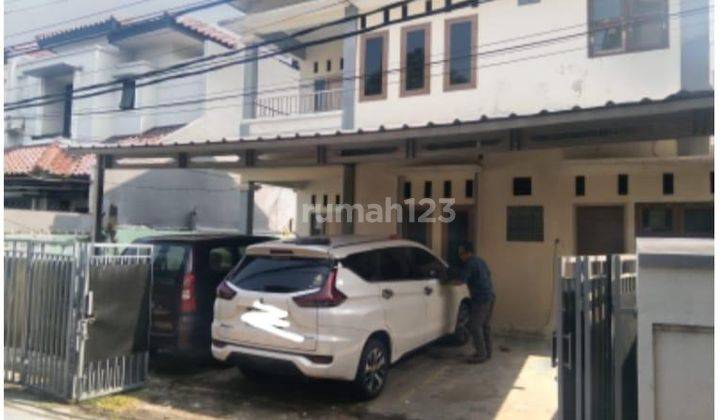 Rumah Lokasi Bagus Strategis Kramat Jati