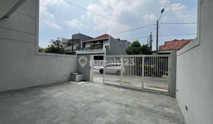 Rumah Dijual Darmo Permai Surabaya Barat area Madam Chang 2