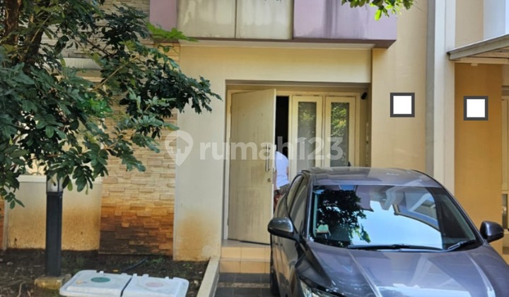 South-Facing House in Tesla North Cluster, Gading Serpong, Tangerang