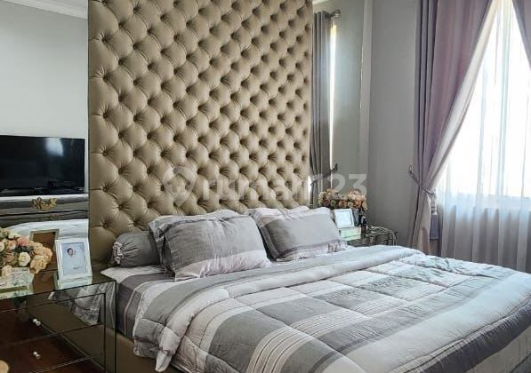 Rumah 3 Lantai di Amethyst Phg Gading Serpong, Tangerang