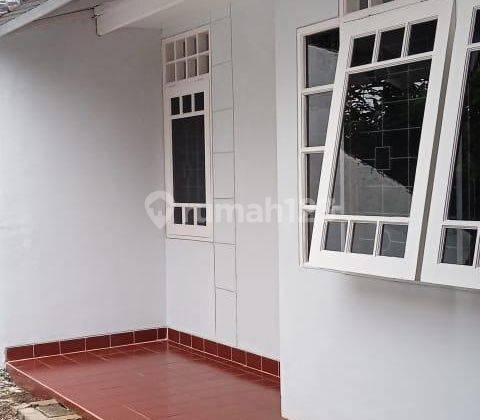 Rumah 3BR Lokasi Strategis di Perumahan Nusa Loka 1