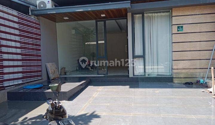 Rumah 2,5 Lantai Full Renovasi di Gading Serpong Legok 2