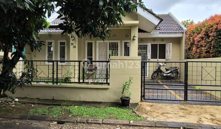 Rumah 2 BR di BSD Kencana Loka, Tangerang Selatan 1