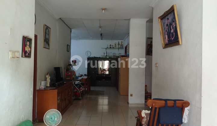 Rumah Semi Furnished di Victoria Park Karawaci Tangerang 2