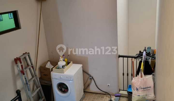 Rumah Hook Semi Furnished di Alam Sutera, Tangerang Selatan 2