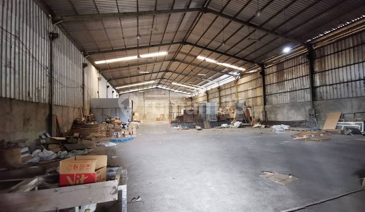 Disewakan Gudang Siap Pakai di Cipondoh, Tangerang