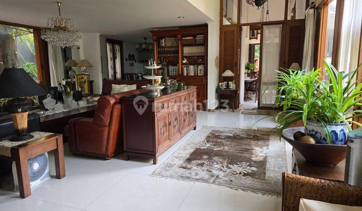 Rumah Arsitek German 2 Lantai Bagus di Giriloka, Bsd City 2