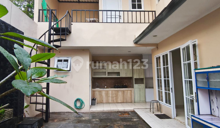 Nice Furnished House in The Green Cluster Bellagio BSD, South Tangerang Nice Furnished House in The Green Cluster Bellagio BSD, South Tangerang
