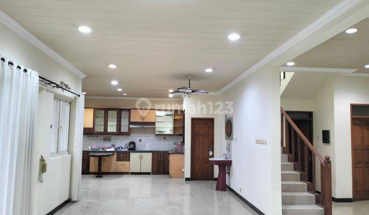 Rumah 2 Lantai Semi Furnished di Alam Sutera, Tangerang Selatan 2