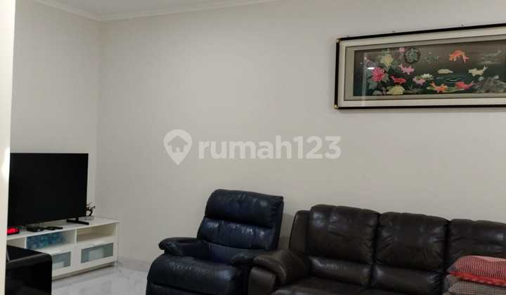 Rumah 2 Lantai di Sutera Olivia Alam Sutera, Tangerang Selatan