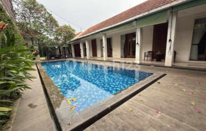 Jagakarsa Luxury House Swimming Pool Furnished 2