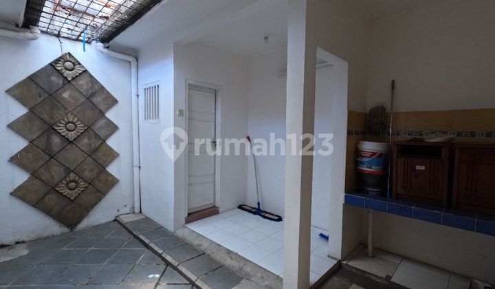 Disewakan Rumah Luas di Jababeka Cikarang 9