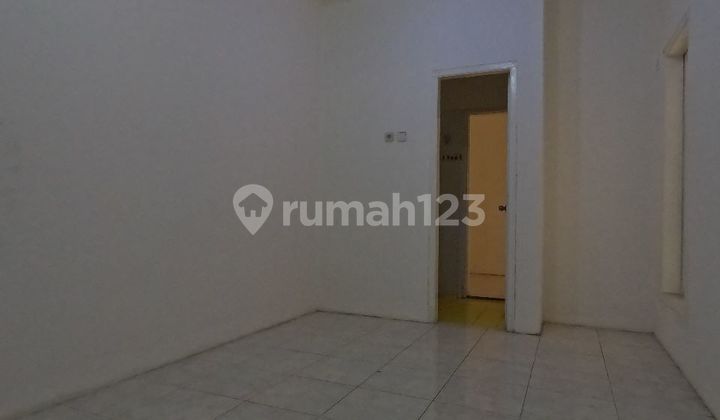 Disewakan Rumah Luas di Jababeka Cikarang 8