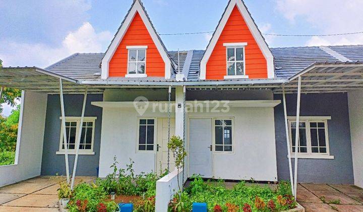 Rumah minimalis modern di Karangploso Malang  2