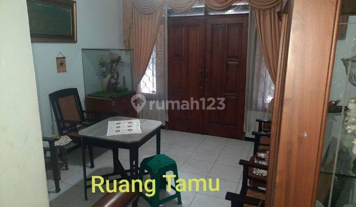 Rumah besar hook di jl Semanggi Kota Malang 2