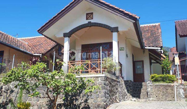 Rumah Villa 2lt Nyaman Luas Strategis Lokasi di Panderman Hill Batu 1