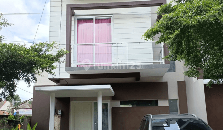 Rumah Cantik Minimalis Di Area Strategis Vila Klopo Gading Batu