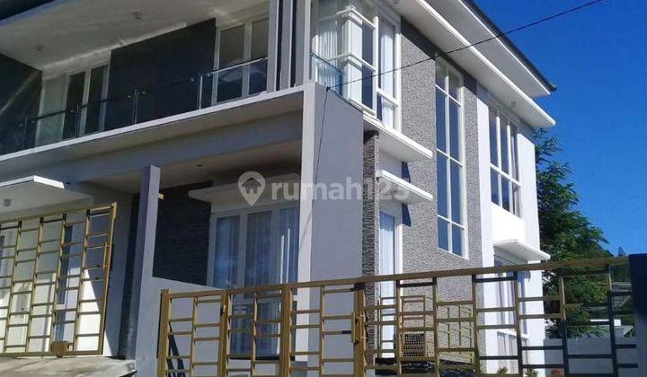 Rumah villa modern 2 lantai di Ngaglik kota Batu 1