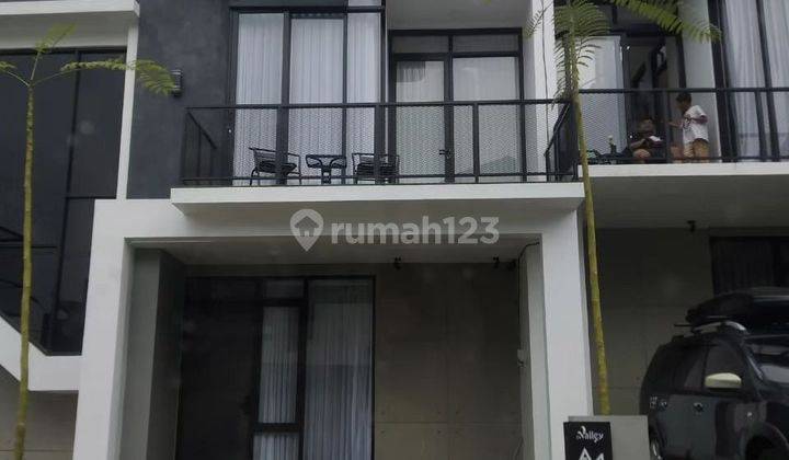 Rumah villa  mewah di Parama Panderman Hills Batu 2