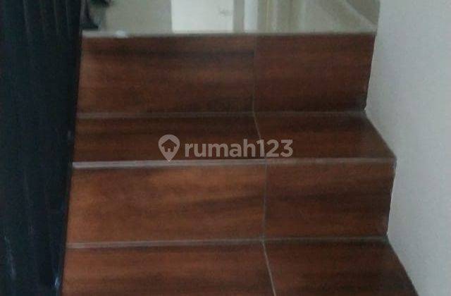 Rumah Desain Minimalis 2lt Multifungsi Aman Tengah Kota Surabaya 2