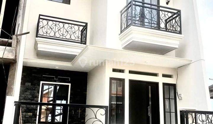 Rumah Baru Semi Furnish American Style Dekat Kampus Malang 1