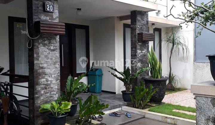 Rumah Mewah Dekat Kampus Ub di Permata Jingga Malang 2