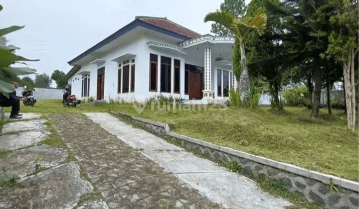 Rumah Asri Taman Depan Luas Cocok Utk Vila Keluarga Di Malang Kab 1