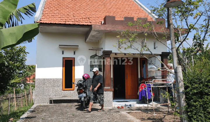 Rumah Area Pegunungan Ada Kebun Jeruk Subur Luas Di Kota Batu 1