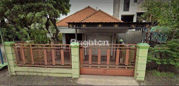 Murah di pinggir jalan raya 2