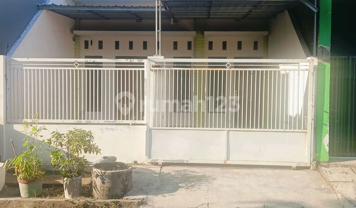 Large Room House Near Toll