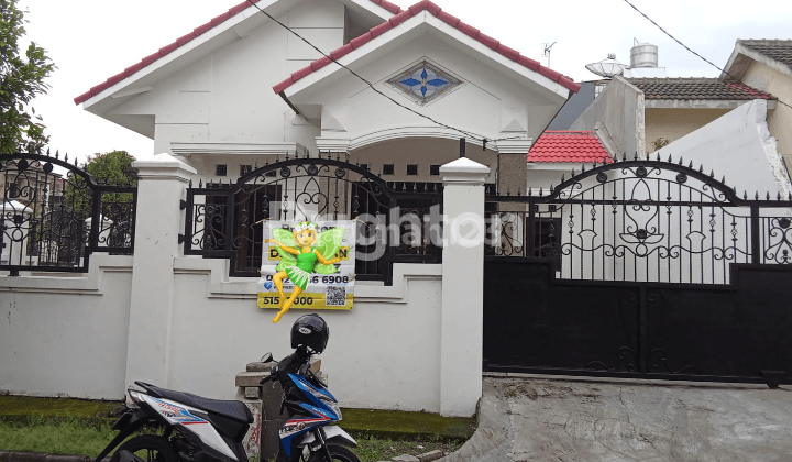 Rumah luas lingkungan tenang dan aman 1