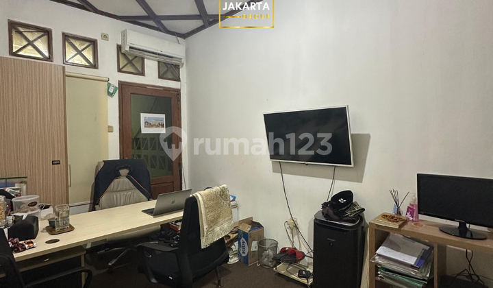 Rumah Hitung Tanah Senopati Selangkah ke SCBD & Sudirman 2