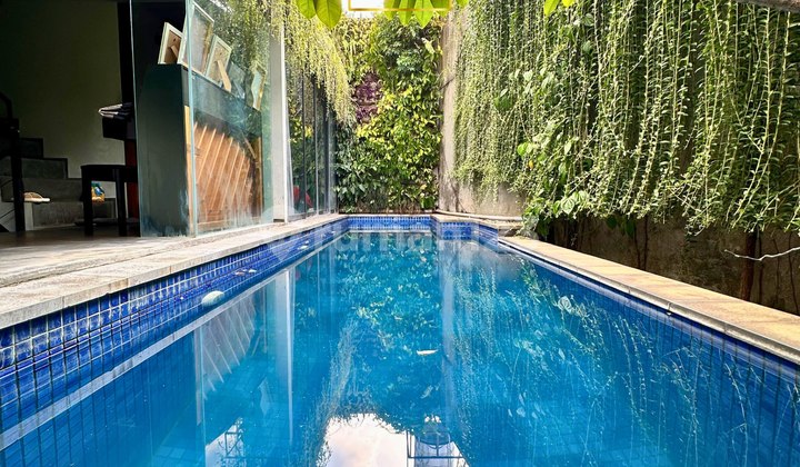 Rumah 2 Lantai Modern Minimalis Rooftop View SCBD Private Pool & Ada Carport 2