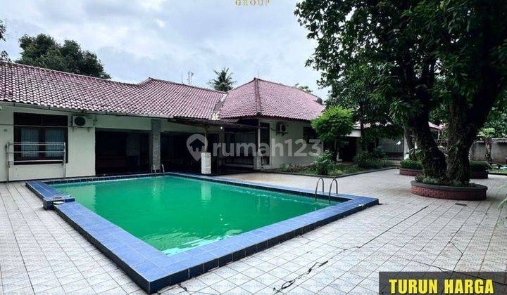 Rumah Lama Asri Luas Tanah 2363m2 Ada Taman Luas Pool 1