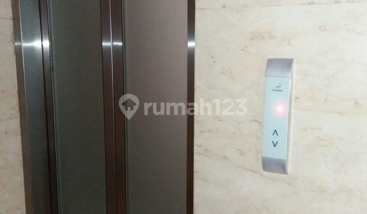 Rumah di Senayan, Kebayoran Baru, Jakarta Selatan 13
