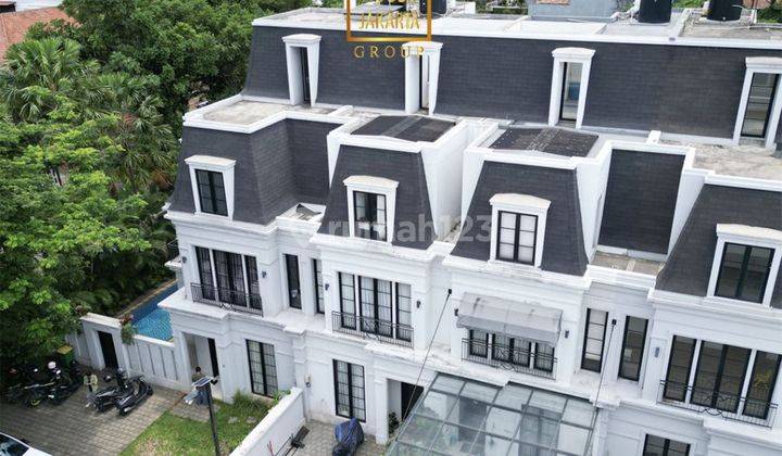 Rumah Kemang Klasik Eropa 3 Lantai Ada Pool Dalam Cluster 2