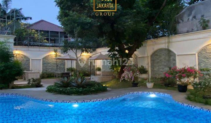 Rumah Kemang 2 Lantai Ada Pool Taman Luas Dalam Cluster 2